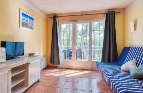 Lacanau-Ocean Apartment | Apartment Domaine Golf Resort-1 by Interhome