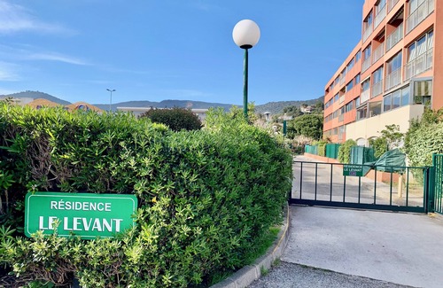 Le Lavandou Apartment | Apartment downtown Le Lavandou 350 m from the beach