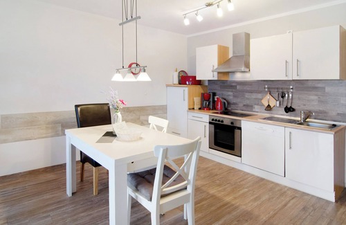 Borkum Apartment | Apartment 'Dünenrose' with Wi-Fi