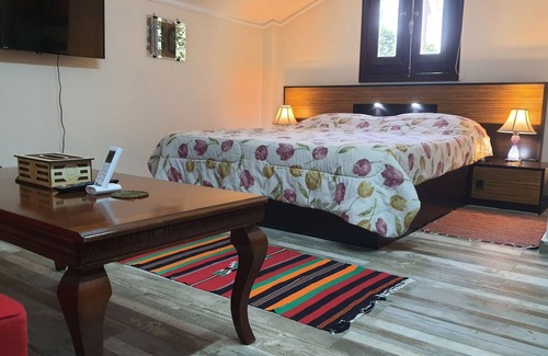 Giza Ski Chalet | Apartment duplex in a chalet at 4km from harcheological site, 300 m from shops.