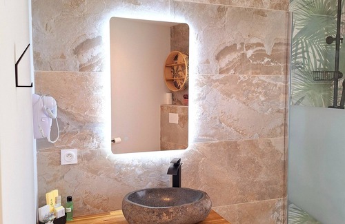 Sainte-Tulle Apartment | Apartment "Ecrin de Pierre" - Domaine de la Mautanne *