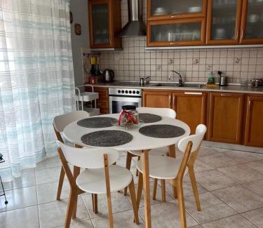 Nea Peramos Apartment | Apartment Efi