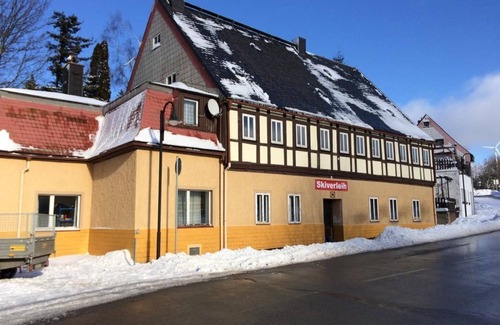 Oberwiesenthal House | Apartment EG-2 - Ferienhaus Kaufmanns Cafe