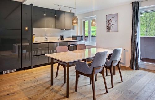 Hofsgrund Apartment | Apartment 'Elgit's Bergblick' with Mountain View, Shared Garden and Wi-Fi
