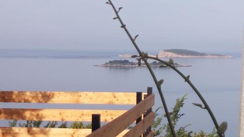 Plat Apartment | APARTMENT ELI - SEA VIEW