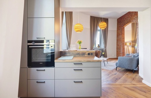 Cuxhaven Apartment | Apartment 'Erstes Obergeschoss' with Wi-Fi