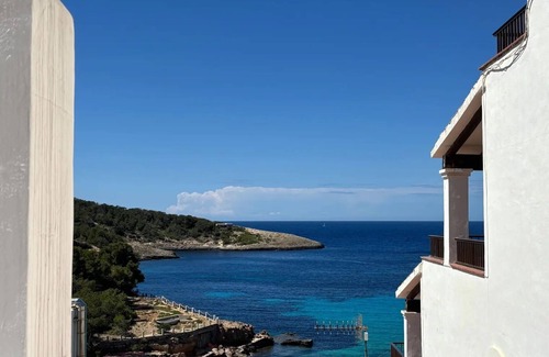 Portinatx Apartment | Apartment 'Vista Mar 2Bb' with Sea View, Wi-Fi and Air Conditioning