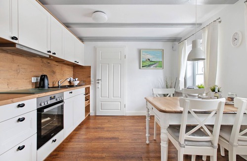 Emmelsbuell-Horsbuell Apartment | Apartment 'Fewo Luna' with Private Terrace, Shared Garden and Wi-Fi
