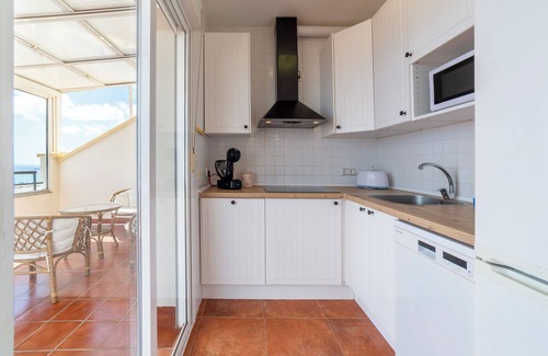 Carboneras Apartment | Apartment 'Fabuloso Atico Con Vistas Al Mar' with Sea View, Wi-Fi and Air Conditioning
