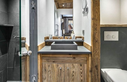 Val-d'Isere Villa | Apartment Felice - Three Bedroom Villa, Sleeps 6