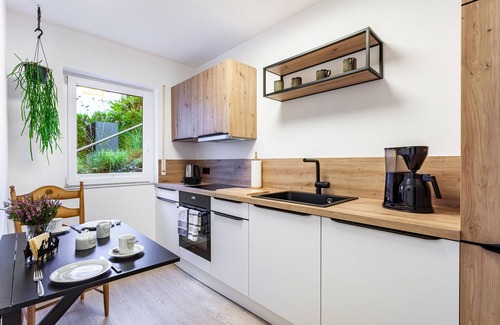 Usseln Apartment | Apartment 'Ferienhaus Doris' with Mountain View, Private Terrace and Wi-Fi