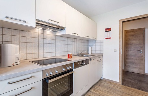 Schwalefeld Apartment | Apartment 'Ferienwohnung Typ 2' with Mountain View, Shared Terrace and Wi-Fi