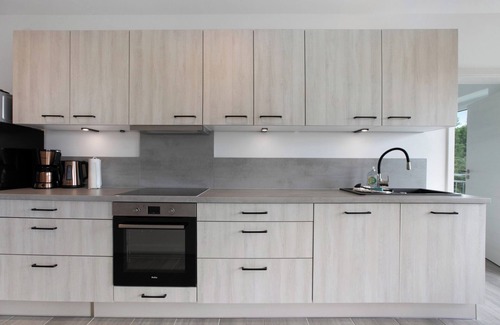 Schulp Apartment | Apartment 'Ferienhaus Ebbe Oben' with Private Garden, Balcony and Wi-Fi