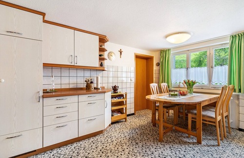 Muehlenbach Apartment | Apartment 'Ferienwohnung Zum Pavillon' with Private Terrace and Wi-Fi