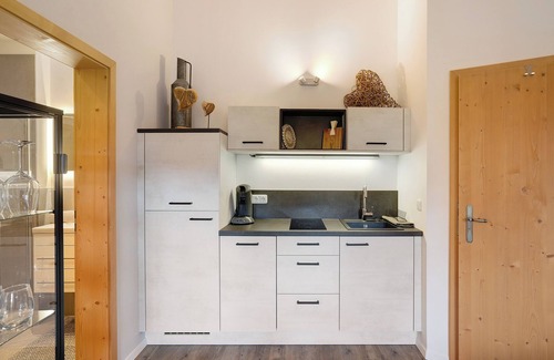 Ruhpolding Apartment | Apartment 'Ferienwohnung Hochfelln' with Mountain View, Shared Terrace and Wi-Fi