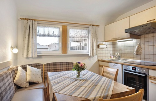 Saig Apartment | Apartment 'Ferienwohnung' with Shared Terrace and Wi-Fi