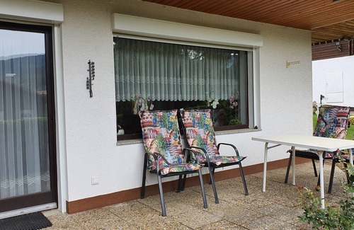 Arrach Apartment | Apartment 'Ferienwohnung Im Lamer Winkel' with Mountain View, Private Terrace and Wi-Fi