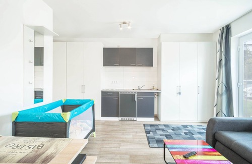 Reutin Apartment | Apartment “Ferienwohnung Eyrich EG” near Lake Constance with Wi-Fi, Terrace & Garden