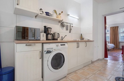Lychen Apartment | Apartment 'Ferienwohnung Nr 3' with Shared Terrace, Shared Garden and Wi-Fi