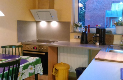 Altengroden Apartment | Apartment 'Fewo Altengroden Süd Wilhelmshaven' with Shared Garden and Wi-Fi