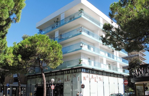 Lignano Sabbiadoro Apartment | Apartment Fiore by Interhome