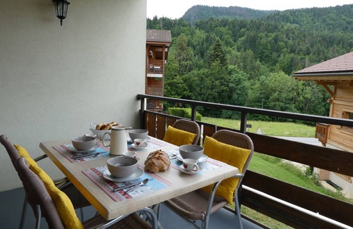 Saint-Jean-de-Sixt Apartment | Apartment for 4 in the heart of Saint-Jean-de-Sixt