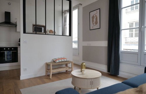Downtown Angers Apartment | Apartment for 2, Ideal Location in Downtown Angers