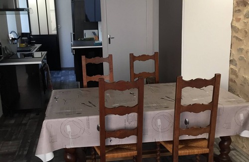 Mauleon Apartment | Apartment for 2 to 5 people (Puy du fou)