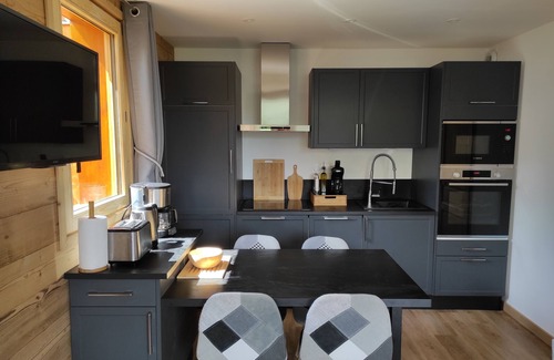 Meribel-Mottaret Apartment | Apartment for 4 people with mountain view