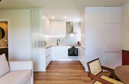 Fatima Apartment | Apartment for 4 People-Fatima-Spaço Quattro-Two-c/Private Parking