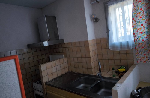 Allemagne-en-Provence Apartment | Apartment 'Bastide La Fondue' with Shared Terrace and Shared Garden