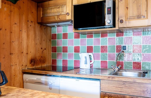 Champagny-en-Vanoise Apartment | Apartment 'Roméo' with Mountain View, Private Terrace and Shared Garden