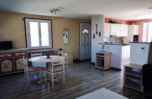 Coulounieix-Chamiers Apartment | Apartment 1 * "The House of the Artist"