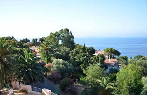 Le Rayol Apartment | Apartment * 2 rooms crossing of 85 m2 with very beautiful view of the sea