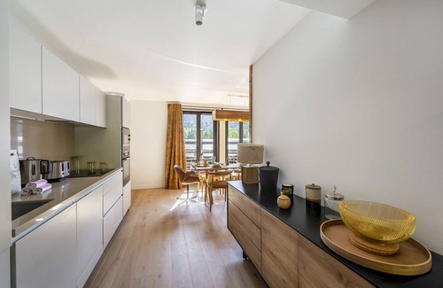 Courchevel Villa | Apartment Snowfall - Three Bedroom Villa, Sleeps 6