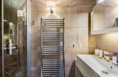Courchevel Villa | Apartment Voila - Two Bedroom Villa, Sleeps 4