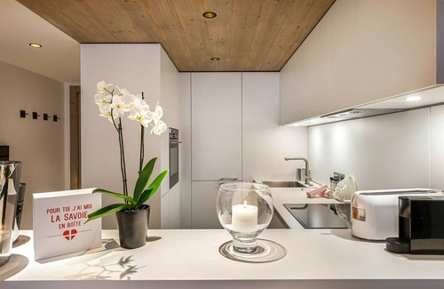 Courchevel Villa | Apartment Cote - Three Bedroom Villa, Sleeps 6