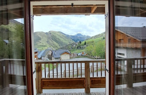 Saint-Sorlin-d'Arves Apartment | Apartment Saint Sorlin d'Arves