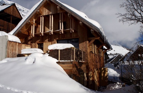 Saint-Sorlin-d'Arves Apartment | Apartment in the heart of the old village