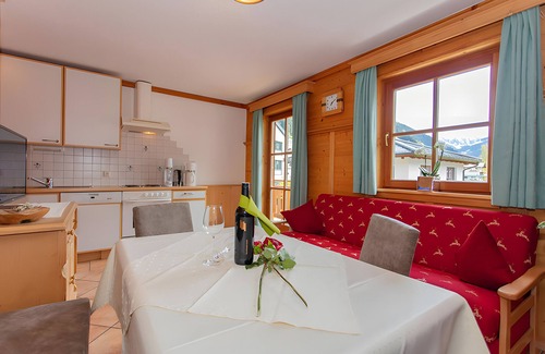 Grossarl Apartment | Apartment 'Frauenkogel' with Private Garden, Balcony and Wi-Fi