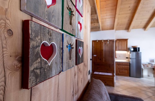 San Rocco Apartment | Apartment 'Gerry House' with Mountain View, Balcony and Wi-Fi