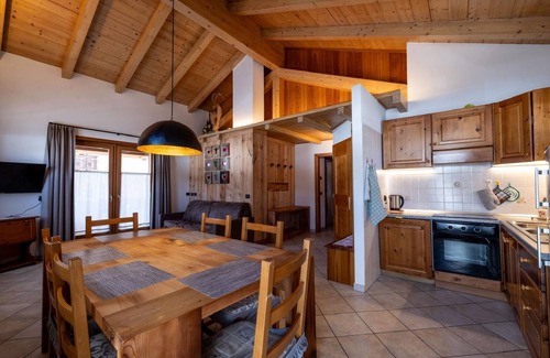 San Rocco Apartment | Apartment 'Gerry House' with Mountain View, Balcony and Wi-Fi