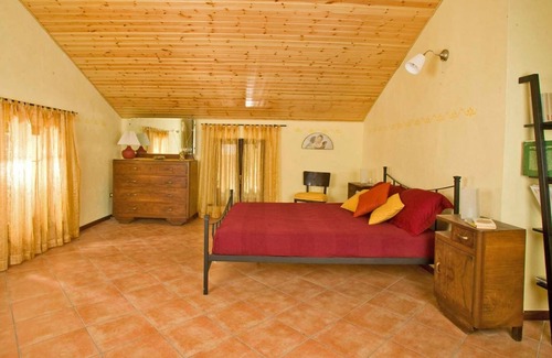Cagli Apartment | Apartment Giallo 7 - Three Bedroom Apartment, Sleeps 7