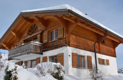 Schoenried Apartment | Apartment Grüenbüelti by Interhome