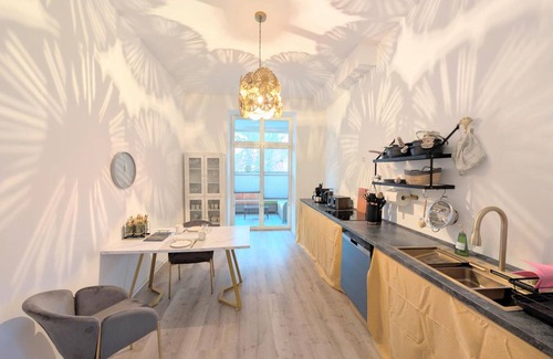 Goerlitz Apartment | Apartment 'Grand Deluxe' with Shared Terrace, Balcony and Wi-Fi