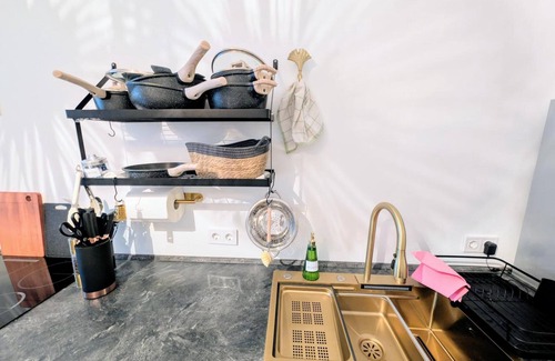 Goerlitz Apartment | Apartment 'Grand Deluxe' with Shared Terrace, Balcony and Wi-Fi