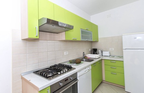Cesarica Apartment | Apartment Green in Villa Dina, pool, near beach, Karlobag, Kvarner, Croatia