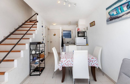 Llanca Apartment | Apartment Grifeu by Interhome