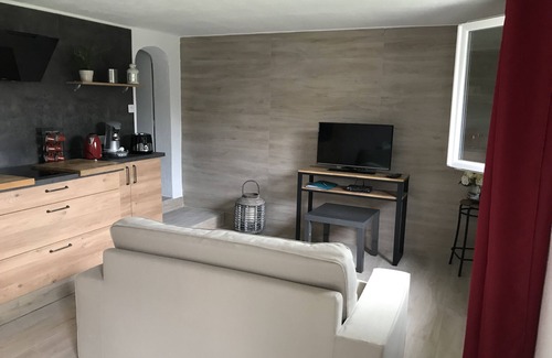 Les Issambres Apartment | APARTMENT GROUND GARDEN