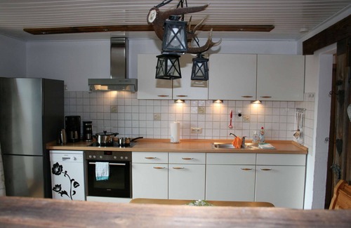 Staudach-Egerndach Apartment | Apartment hayloft 100 sqm, 1-5 persons, 2 sep. Bedroom, WLAN, Balcony